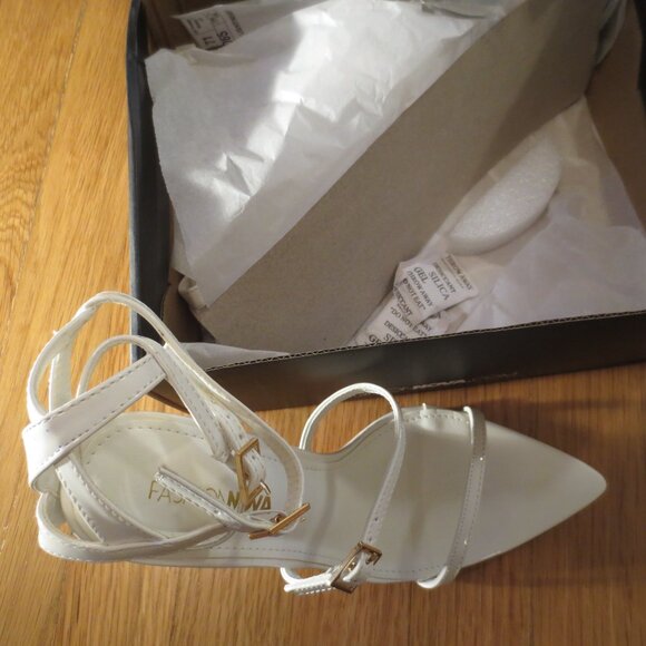 NIB LAST CHANCE FASHION NOVA White Strap and Buckle Design High Heel Sandals - Picture 8 of 8